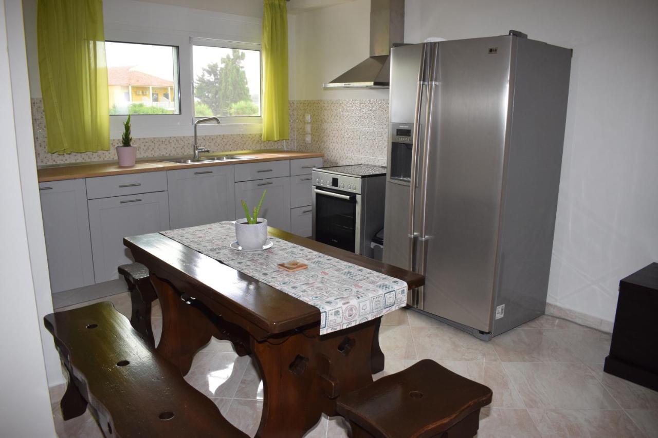 Mary'S Apartments Close To The Sea Agios Georgios  Exterior foto