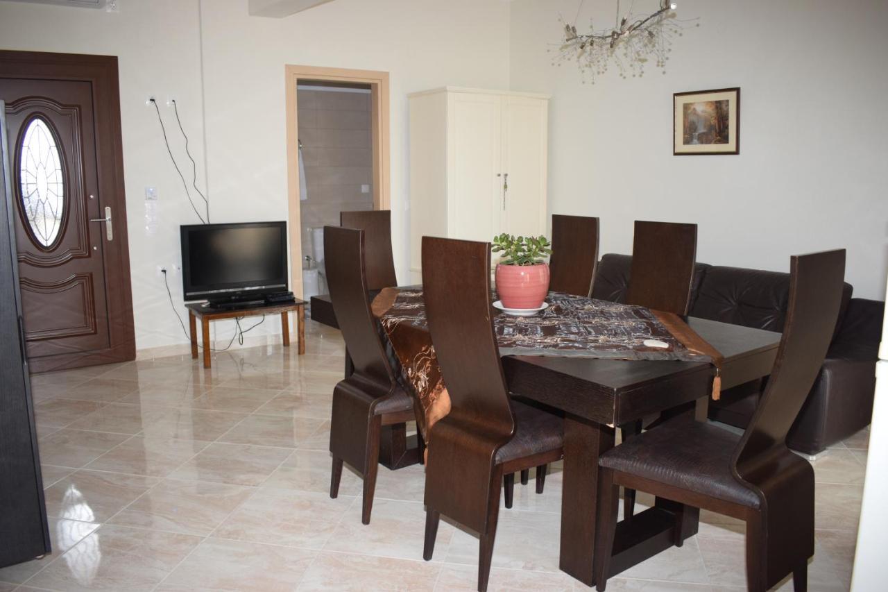 Mary'S Apartments Close To The Sea Agios Georgios  Exterior foto